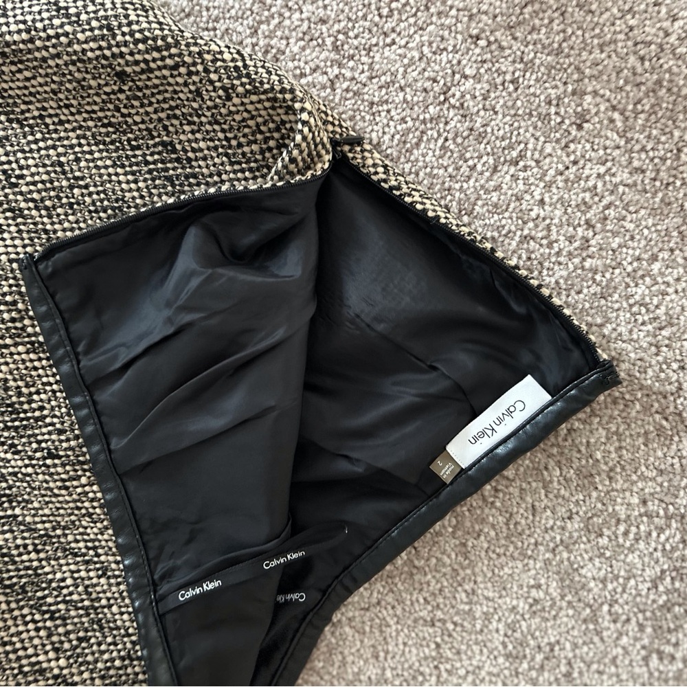 Calvin Klein Black and Cream Textured Skirt